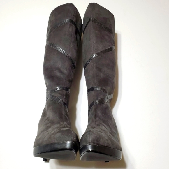 Impo Gray Boots Side Zipper w/ Stretch Side Panel Size 9.5 - Picture 2 of 8